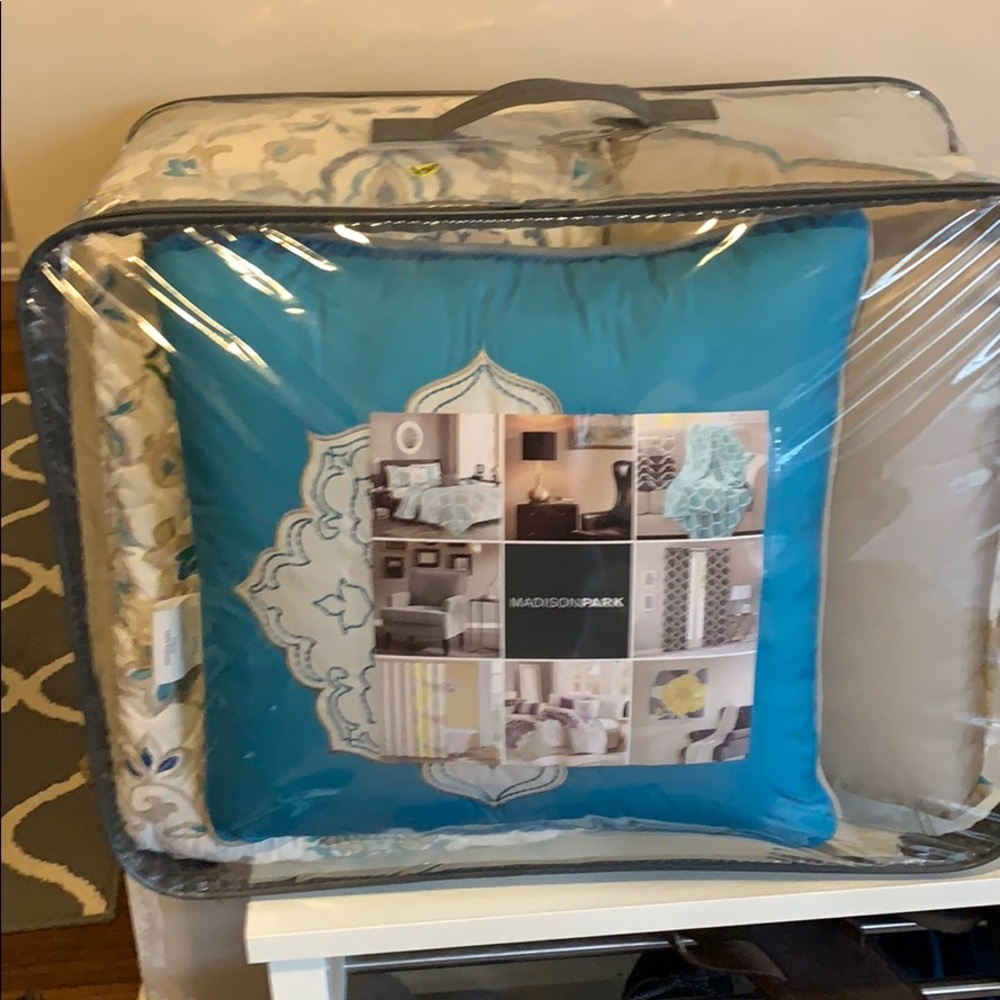 Duvet cover set
